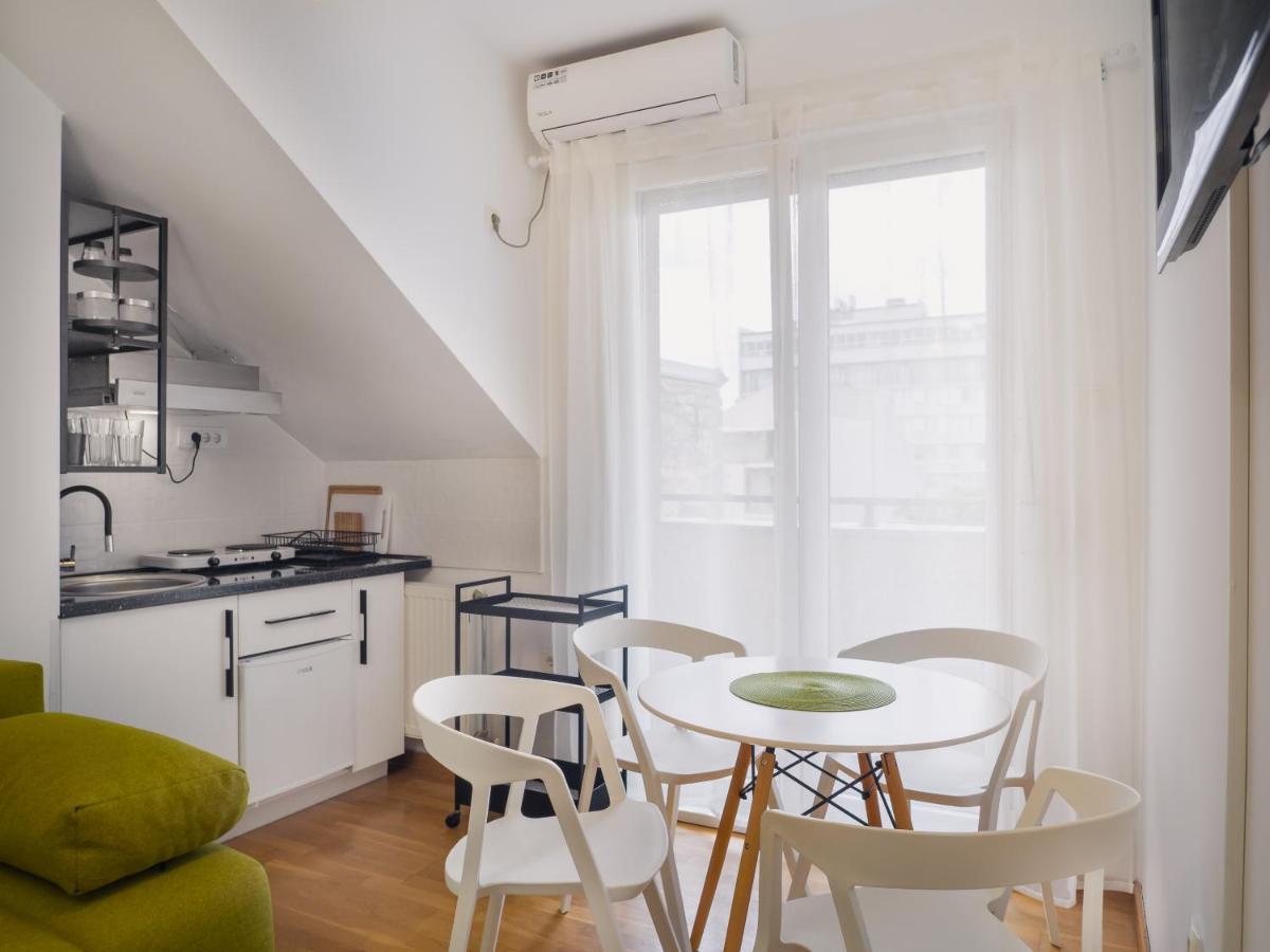 נובי סאד Apartment Neo 2 Free Parking מראה חיצוני תמונה